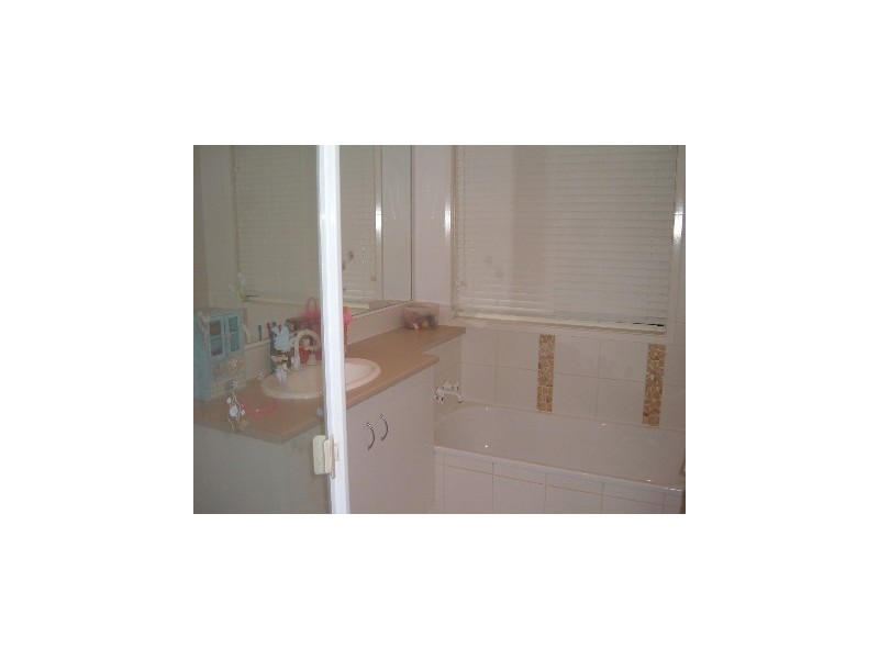 12 Elizabeth Street, Westbrook QLD 4350