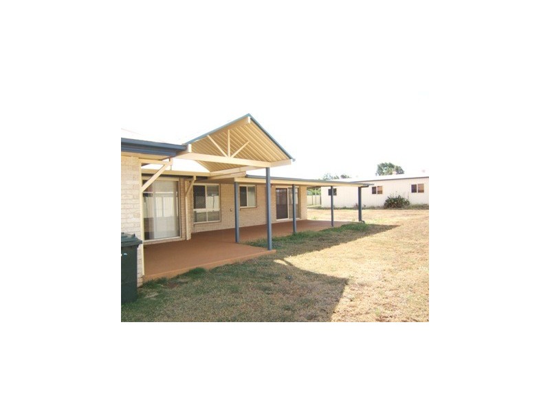 12 Elizabeth Street, Westbrook QLD 4350