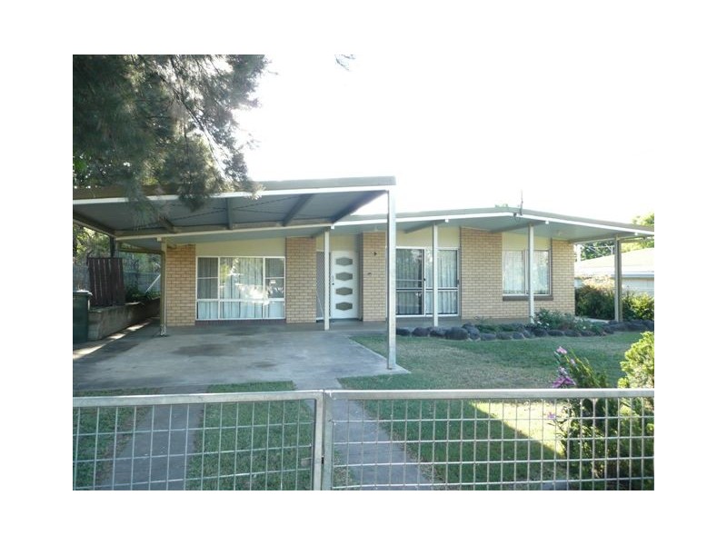 9 Robert Street, Grantham QLD 4347