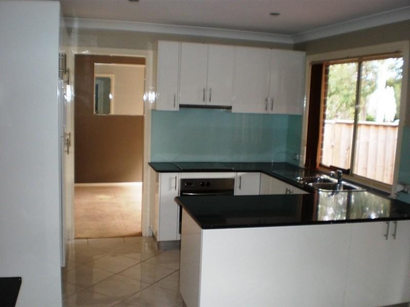 5/14 Hilloak Way, Menai NSW 2234