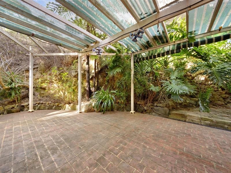 18 Thompson Avenue, Illawong NSW 2234