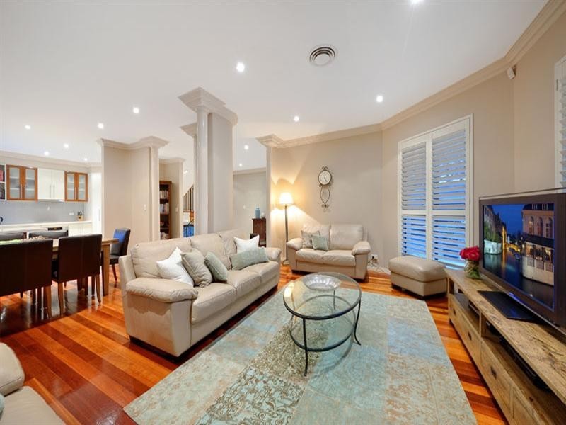 28 Link Circuit, Menai NSW 2234