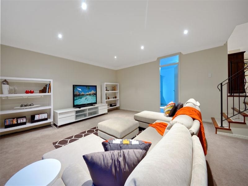 28 Link Circuit, Menai NSW 2234