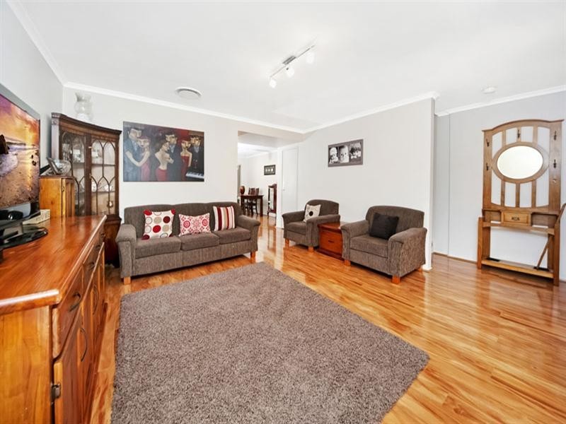 6/10 Owen Jones Row, Menai NSW 2234