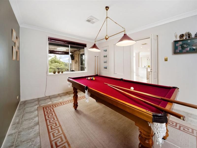 9 Barnes Crescent, Menai NSW 2234