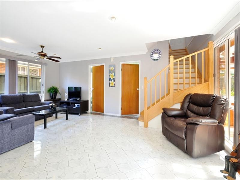 12 Allison Crescent, Menai NSW 2234