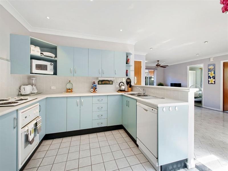 12 Allison Crescent, Menai NSW 2234