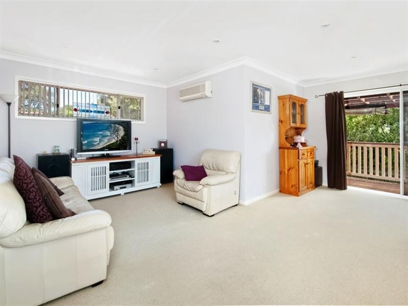 12 Allison Crescent, Menai NSW 2234