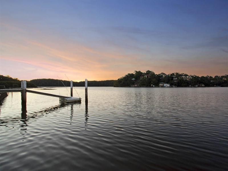 19-21 Bignell Street, Illawong NSW 2234