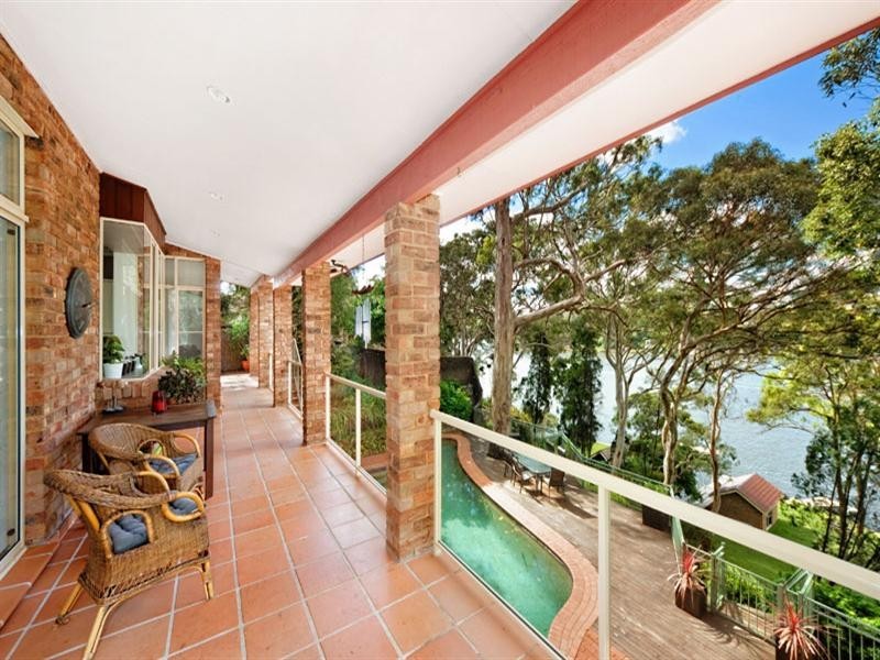 19-21 Bignell Street, Illawong NSW 2234