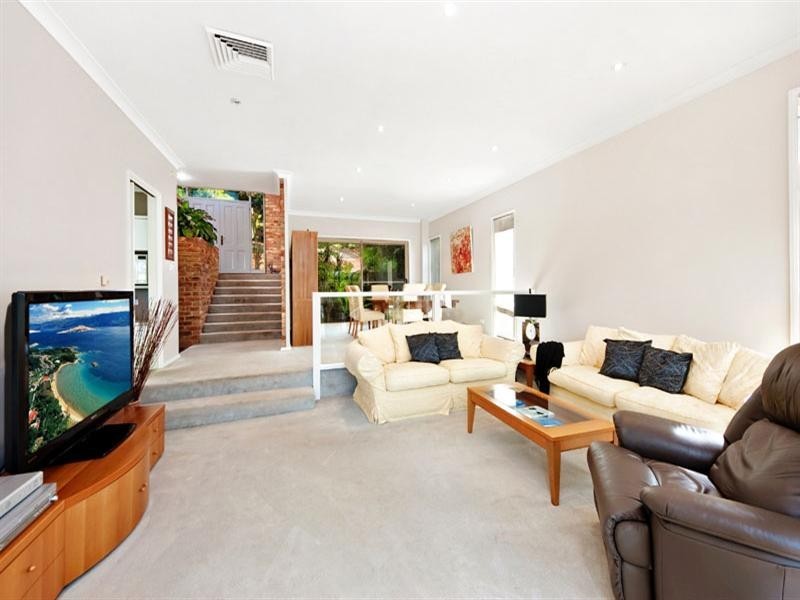 19-21 Bignell Street, Illawong NSW 2234