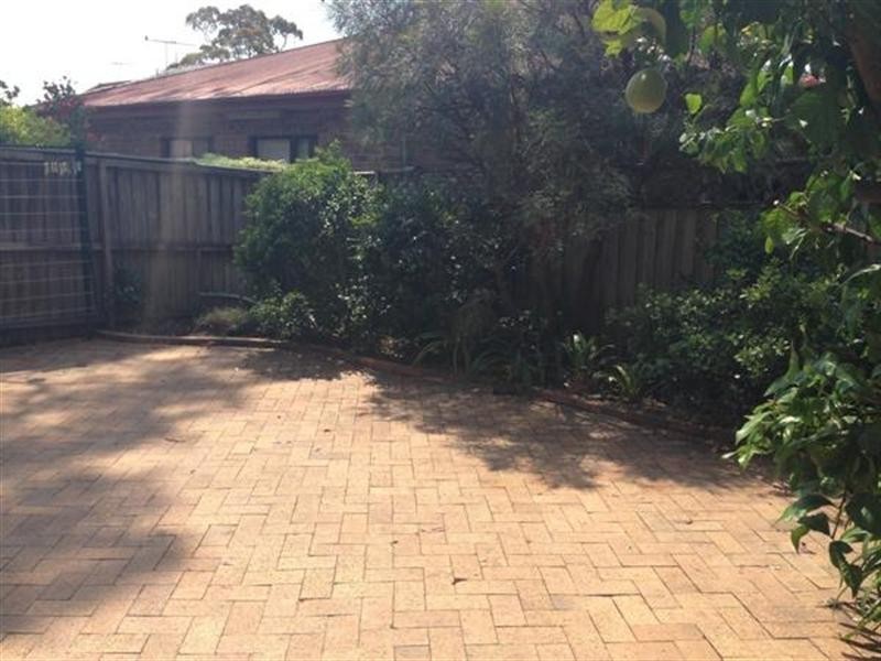 18/19 Owen Jones Row, Menai NSW 2234