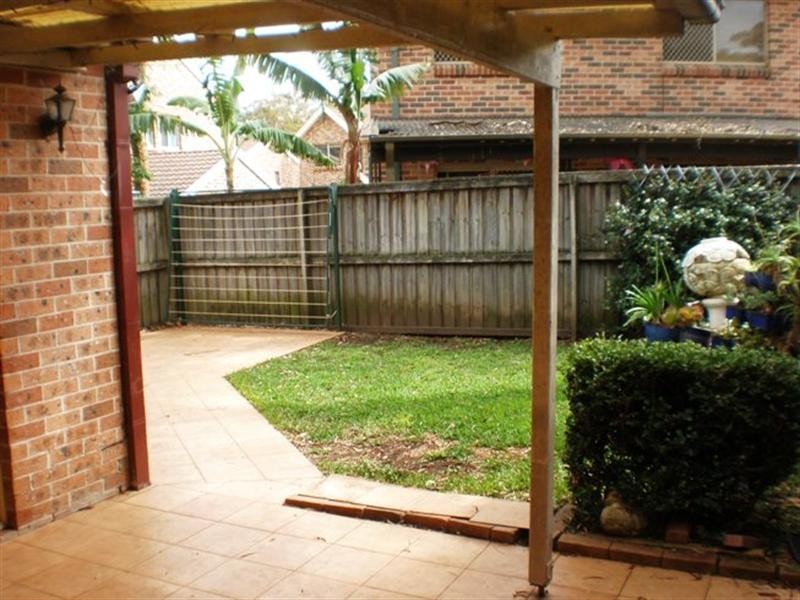 11/11 Owen Jones Row, Menai NSW 2234