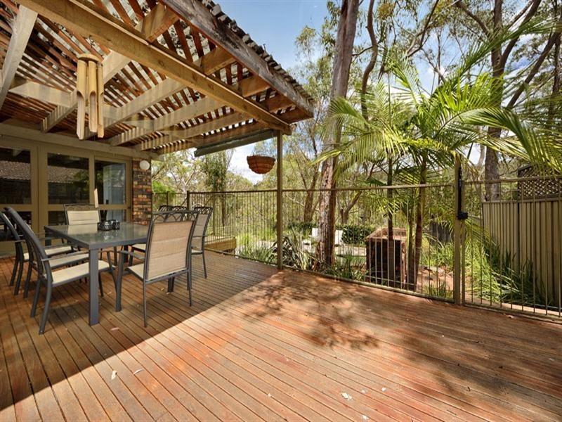 16 Landy Close, Menai NSW 2234