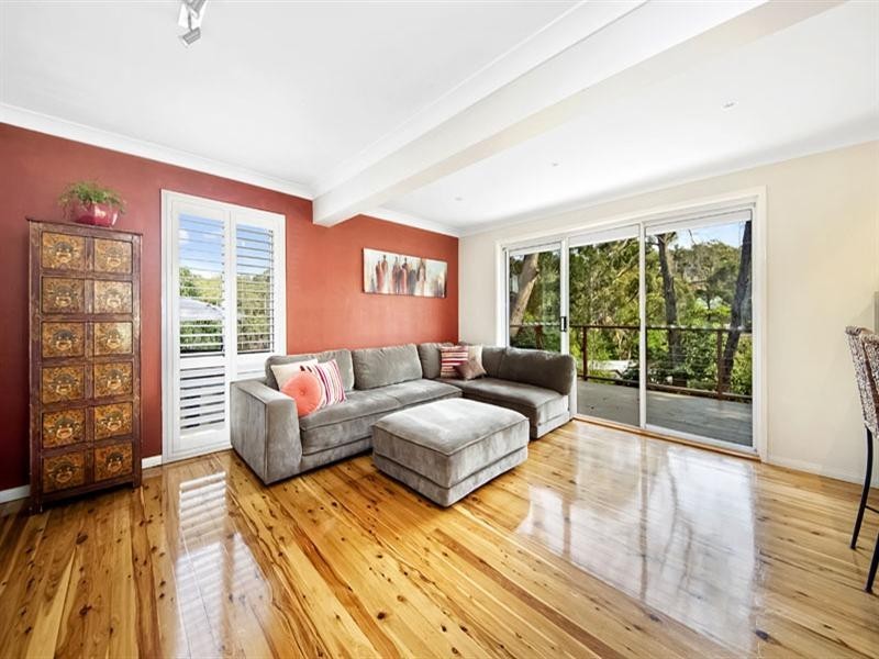 6 Ontario Close, Illawong NSW 2234