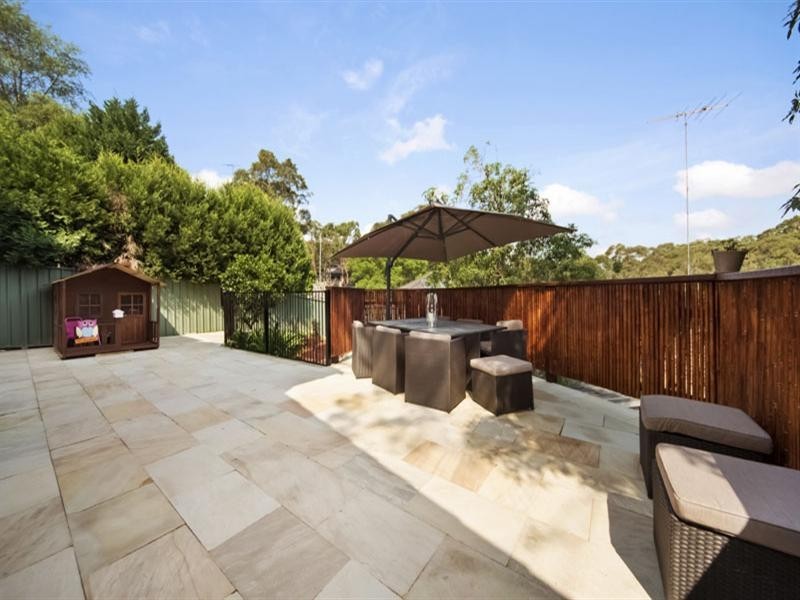 6 Ontario Close, Illawong NSW 2234