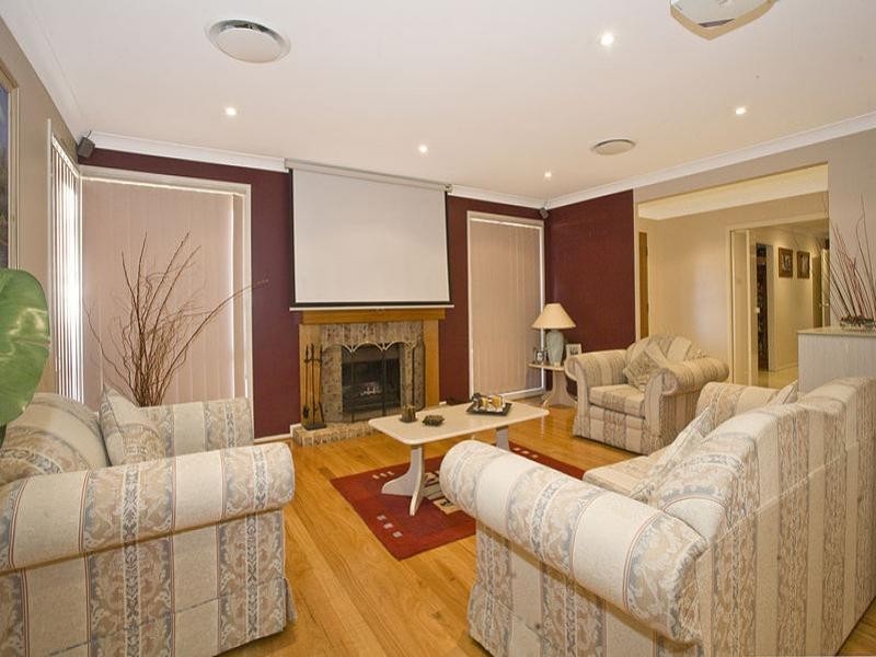 60 Sylvan Ridge Drive, Illawong NSW 2234