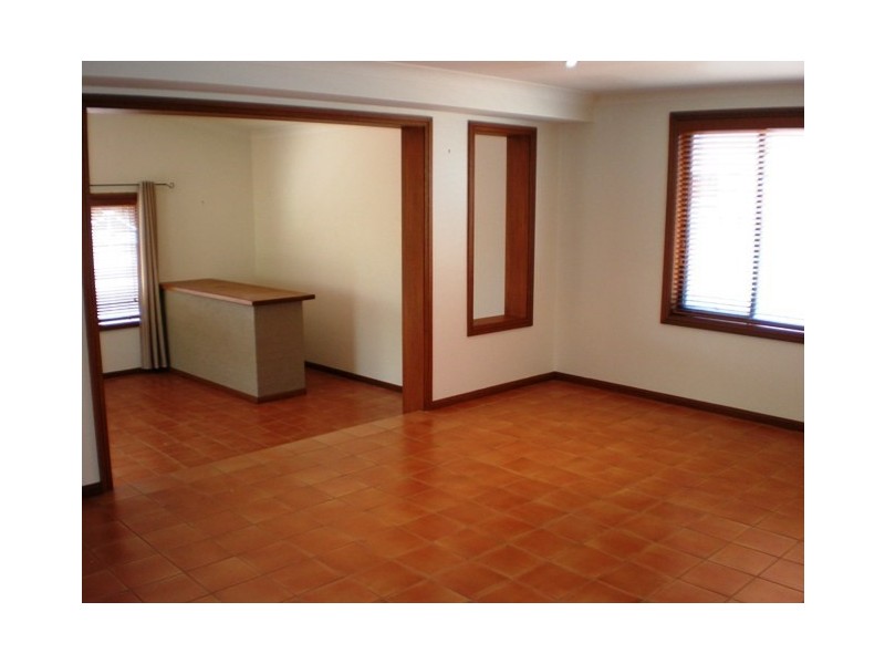 27 Treborth Place, Menai NSW 2234