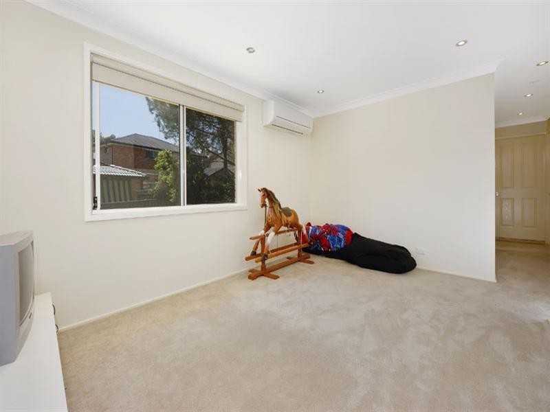 32 Hall Drive, Menai NSW 2234