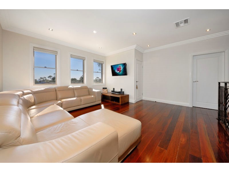 14 Blackwattle Place, Alfords Point NSW 2234