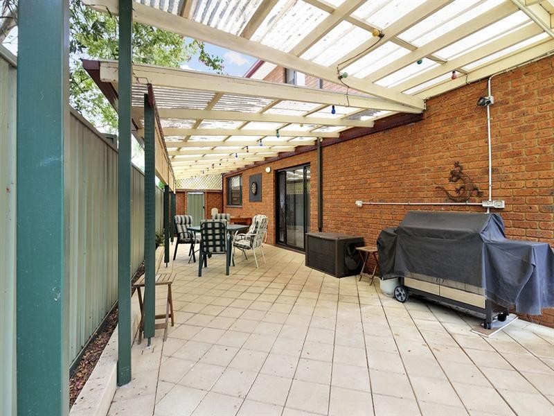 3 Lee Place, Illawong NSW 2234