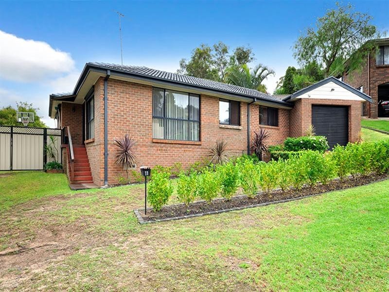 11 Bodalla Crescent, Bangor NSW 2234