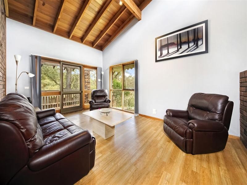 16 Landy Close, Menai NSW 2234