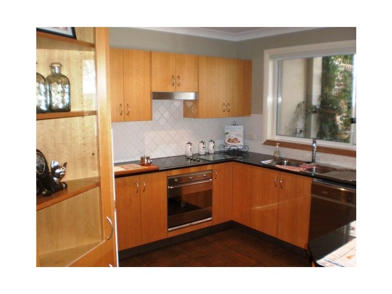 2/28 Berry Grove, Menai NSW 2234