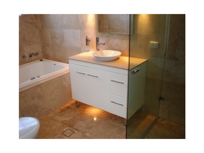 2/28 Berry Grove, Menai NSW 2234