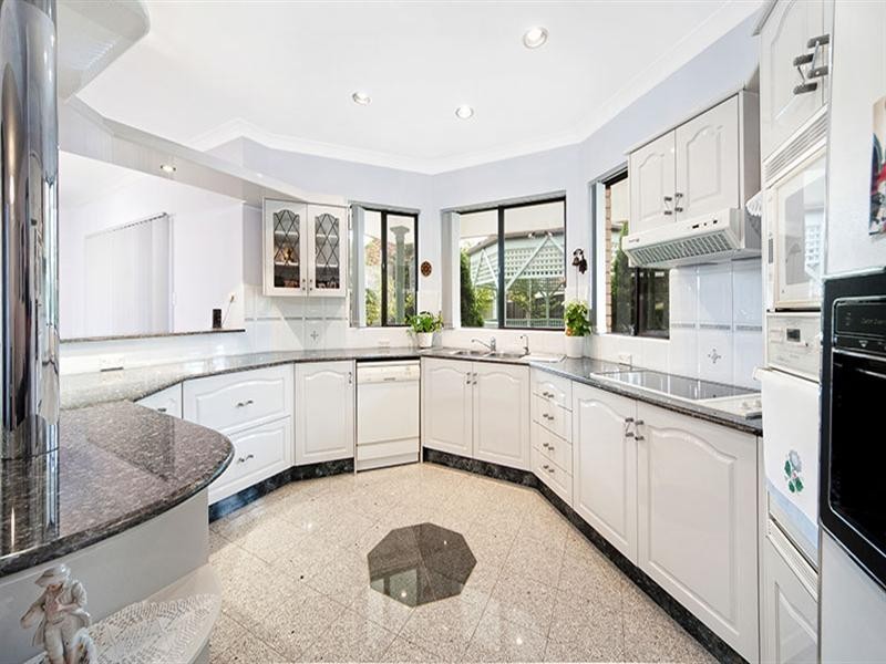 1 Penmon Close, Menai NSW 2234