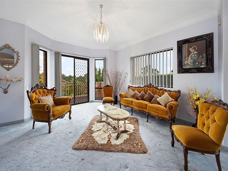 1 Penmon Close, Menai NSW 2234