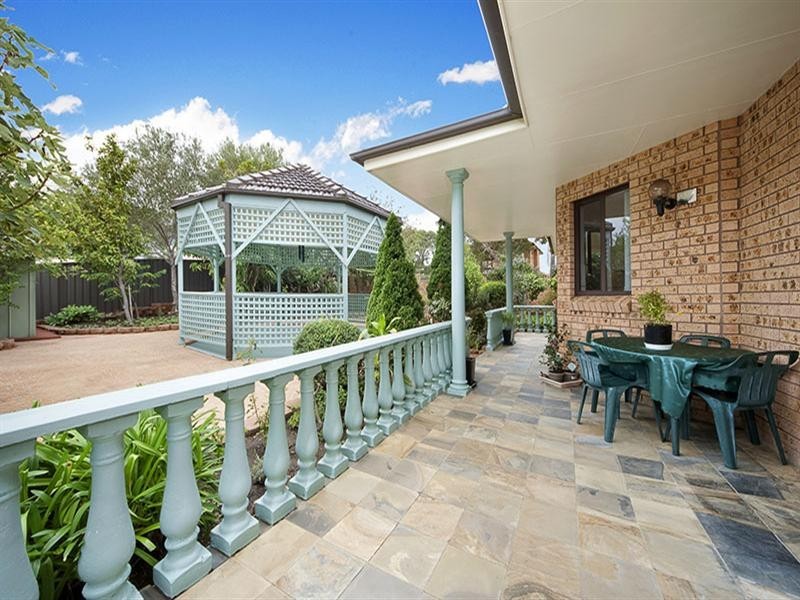 1 Penmon Close, Menai NSW 2234