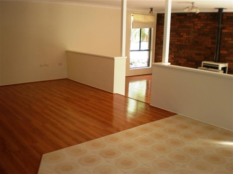 1 Barker Close, Illawong NSW 2234