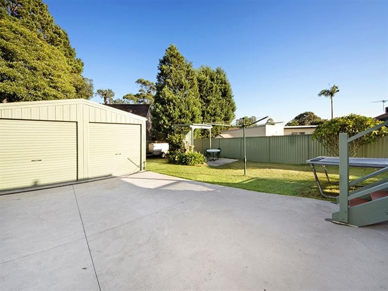 61 Linden Street, Sutherland NSW 2232