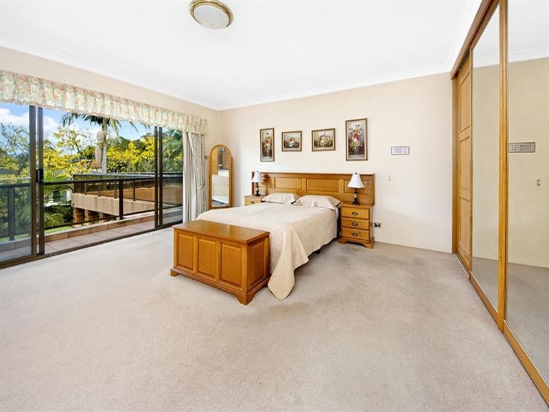 41 Henry Lawson Drive, Peakhurst NSW 2210