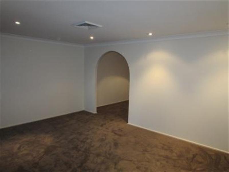 71 Brushwood Drive, Alfords Point NSW 2234