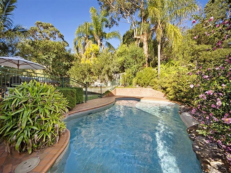 4 Lara Close, Illawong NSW 2234
