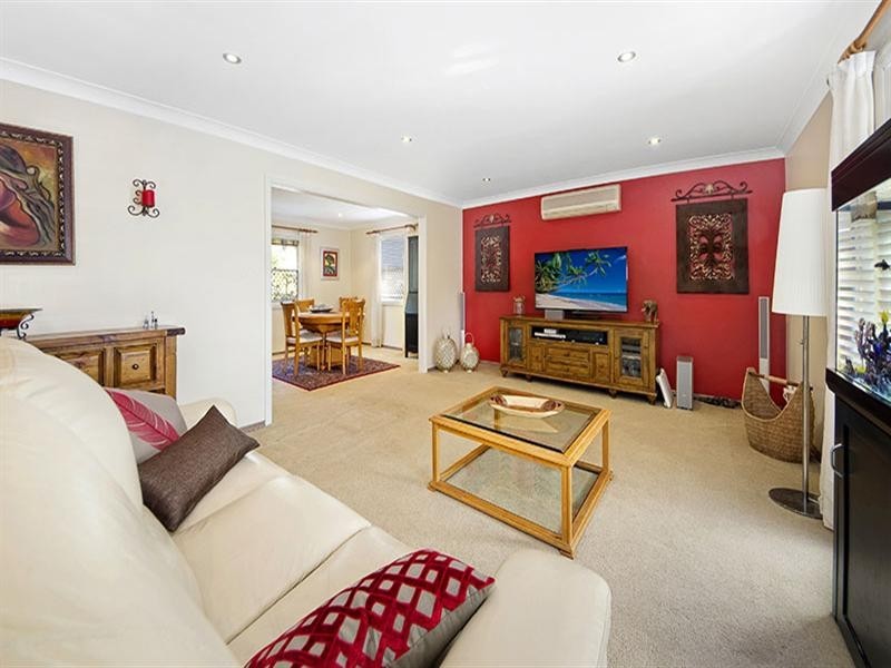 4 Lara Close, Illawong NSW 2234