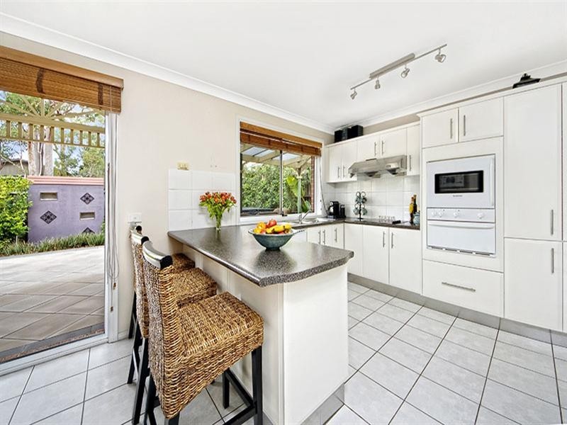 2 Arnold Place, Menai NSW 2234