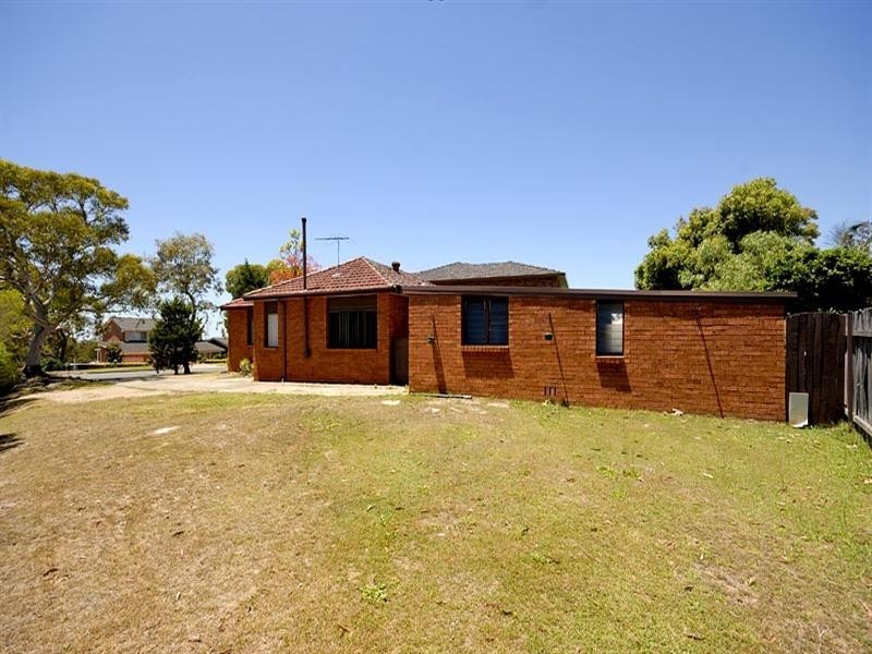 30 Wilbung Road, Illawong NSW 2234