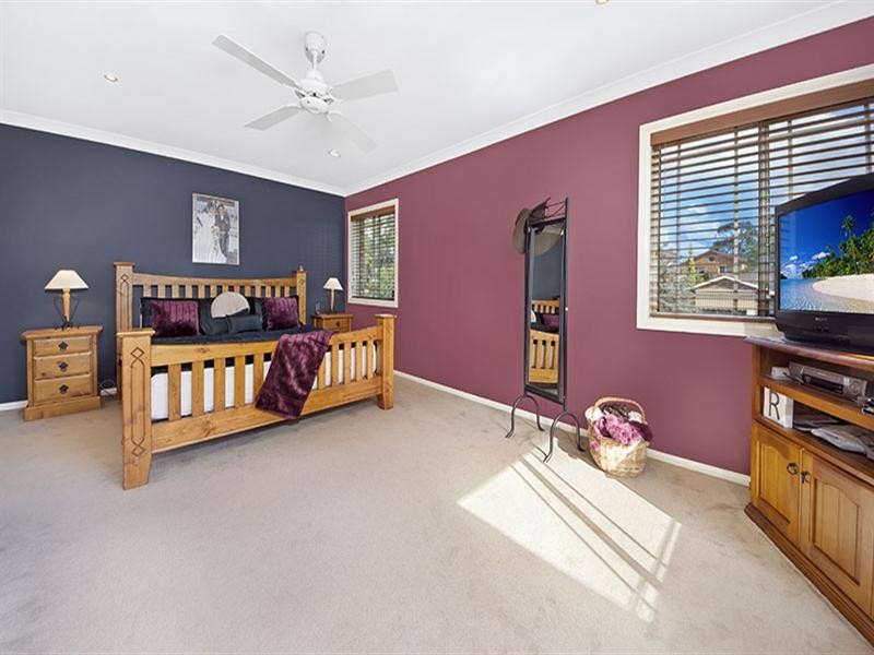 4 Snowgum Place, Alfords Point NSW 2234