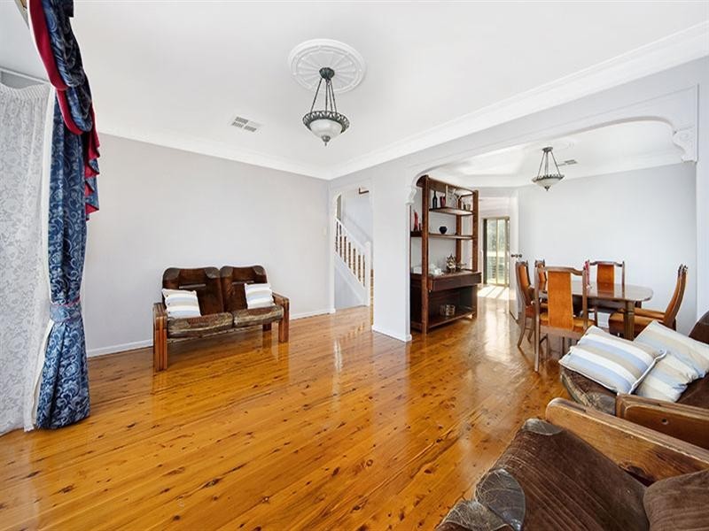 10 Moonah Place, Alfords Point NSW 2234