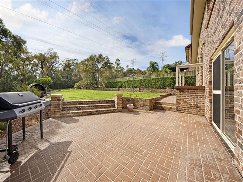 10 Moonah Place, Alfords Point NSW 2234