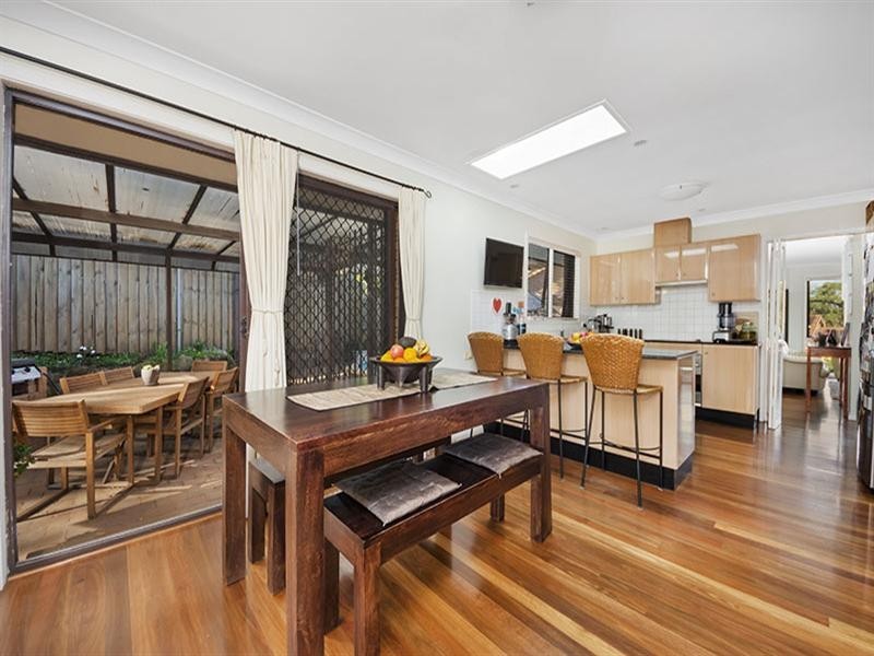 33 Jervis Drive, Illawong NSW 2234