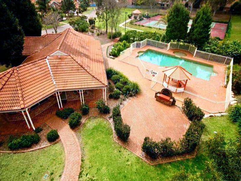 10 Harper Way, Menai NSW 2234