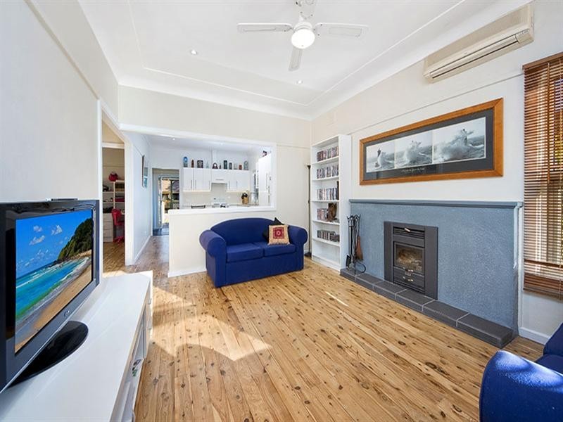 61 Linden Street, Sutherland NSW 2232