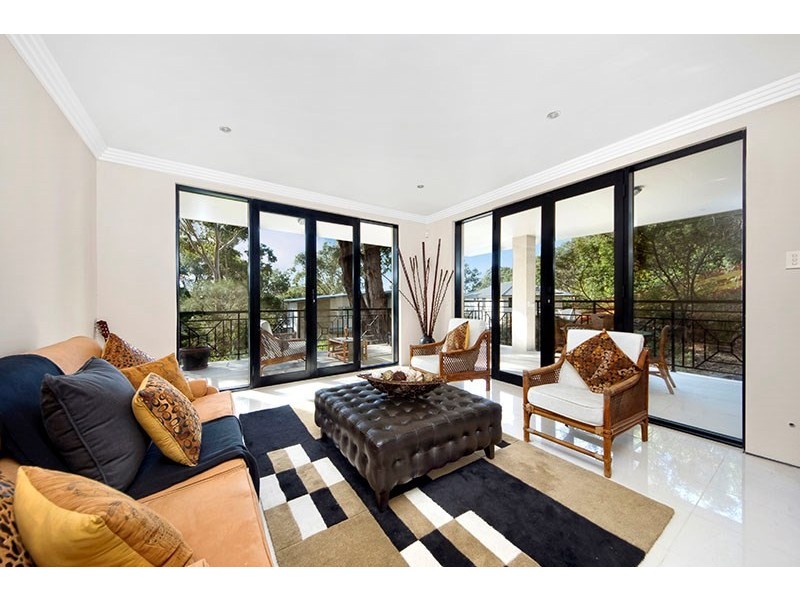 81A Bignell Street, Illawong NSW 2234