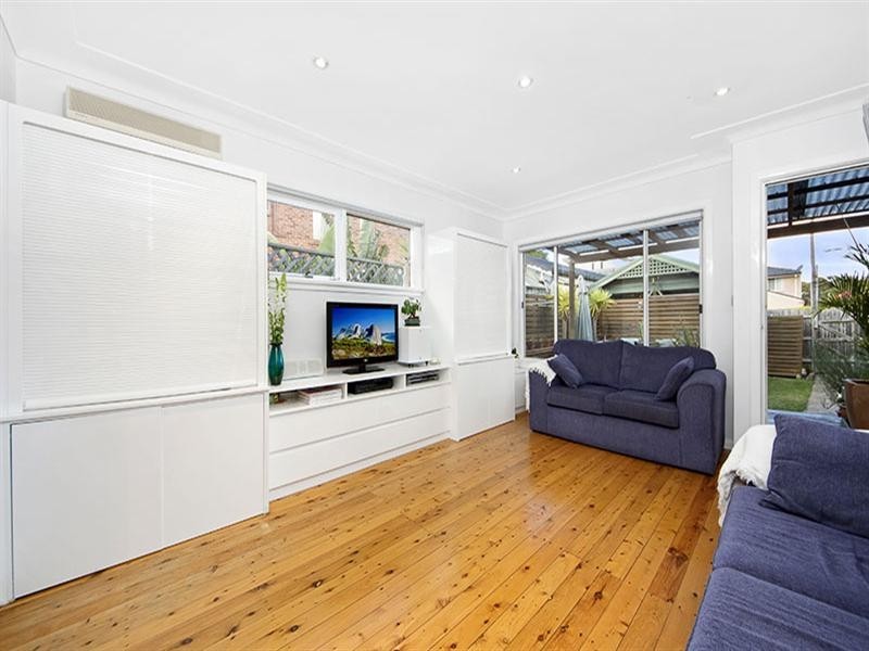 14 Crump Street, Mortdale NSW 2223
