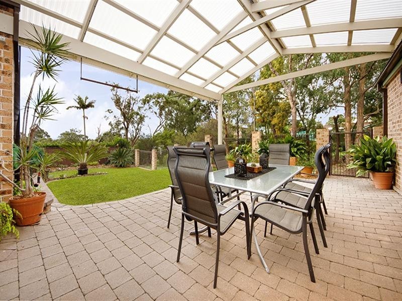 15 Coachwood Crescent, Alfords Point NSW 2234