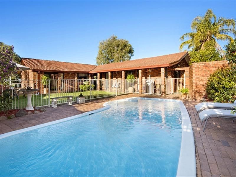 6 Belbowrie Close, Bangor NSW 2234